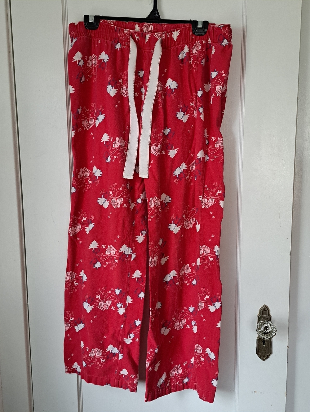 Old Navy Medium Pajama Pants Red Winter Pattern Soft 100% Cotton